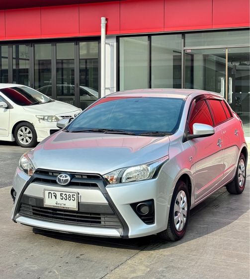 Toyota Yaris 2017 1.2 J Sedan เบนซิน ไม่ติดแก๊ส เกียร์อัตโนมัติ บรอนซ์เงิน รูปที่ 2