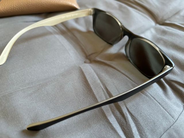 แว่นกันแดดสั่งทำพิเศษอย่างดีพีเมี่ยมน้ำหนักเบาใส่สบายมาก ยังใหม่ขายต่อครึ่งราคาพร้อมส่ง รูปที่ 2