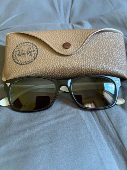 Ray-Ban แว่นตากันแดด แว่นกันแดดสั่งทำพิเศษอย่างดีพีเมี่ยมน้ำหนักเบาใส่สบายมาก ยังใหม่ขายต่อครึ่งราคาพร้อมส่ง