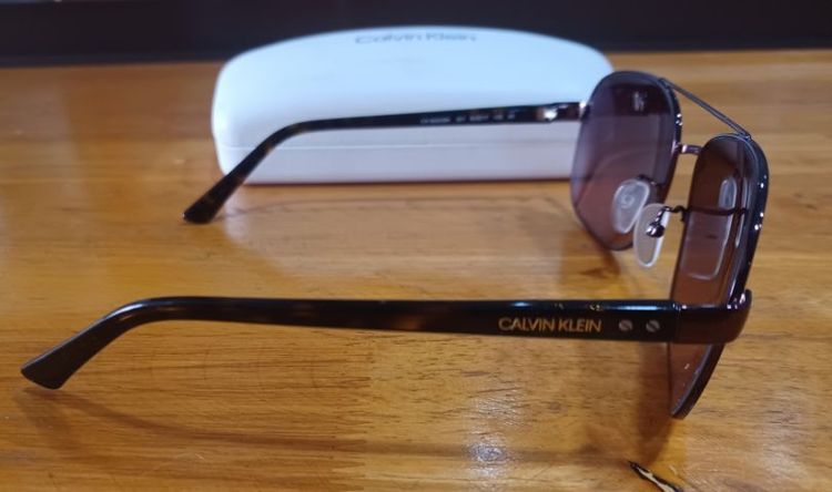 แว่นตา Calvin Klein รูปที่ 2