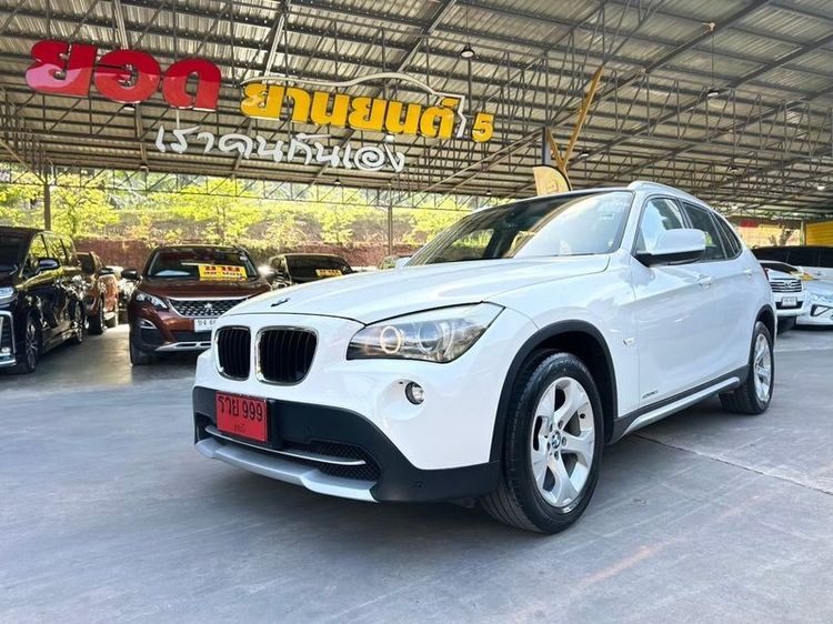 รถ BMW X1 2.0 sDrive18i สี ขาว