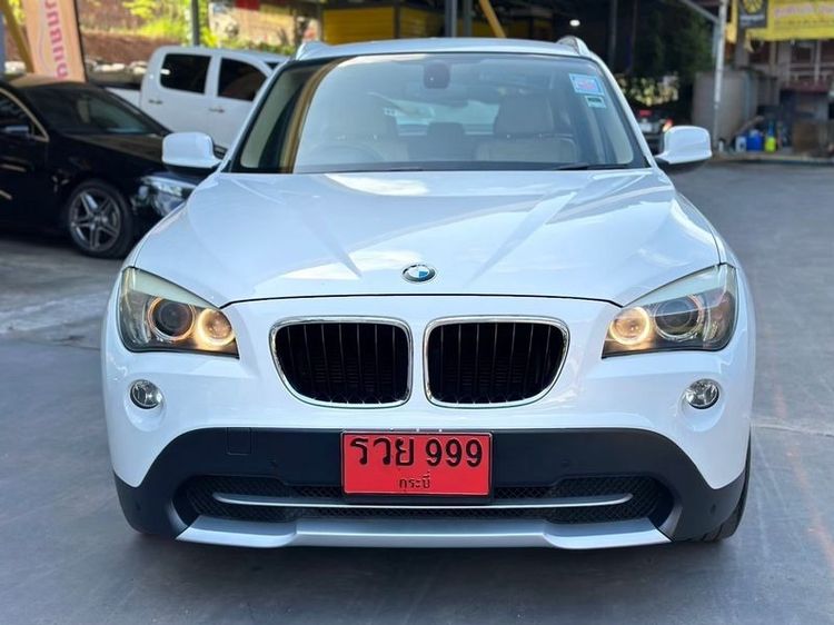 BMW X1 2011 2.0 sDrive18i Utility-car เบนซิน ไม่ติดแก๊ส เกียร์อัตโนมัติ ขาว รูปที่ 2