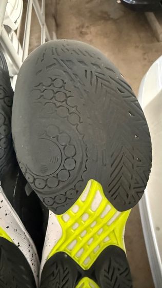 mizuno wave claw 3  รูปที่ 4