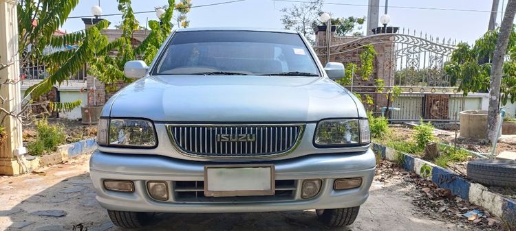 รถ Isuzu Dragon Power 2.5 SLX สี บรอนซ์เงิน