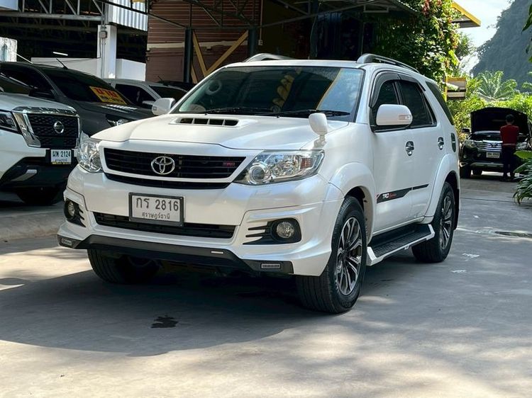 Toyota Fortuner 2014 3.0 TRD Sportivo 4WD Utility-car ดีเซล ไม่ติดแก๊ส เกียร์อัตโนมัติ ขาว
