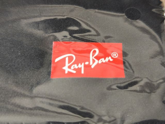 กล่องใส่แว่นตา rayban แท้ ร้อยเปอร์เซ็น เคสแข็งหนังสีดำด้าน มาพร้อมผ้าเช็ดแว่น สภาพใหม่ไม่ผ่านการใช้งาน รูปที่ 6