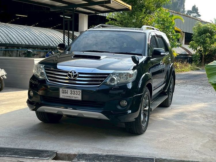 Toyota Fortuner 2013 3.0 TRD Sportivo 4WD Utility-car ดีเซล ไม่ติดแก๊ส เกียร์อัตโนมัติ ดำ รูปที่ 4