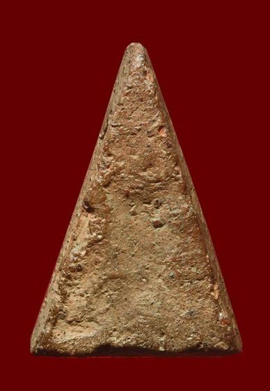 พระนางพญา พิมพ์เข่าตรง รูปที่ 2