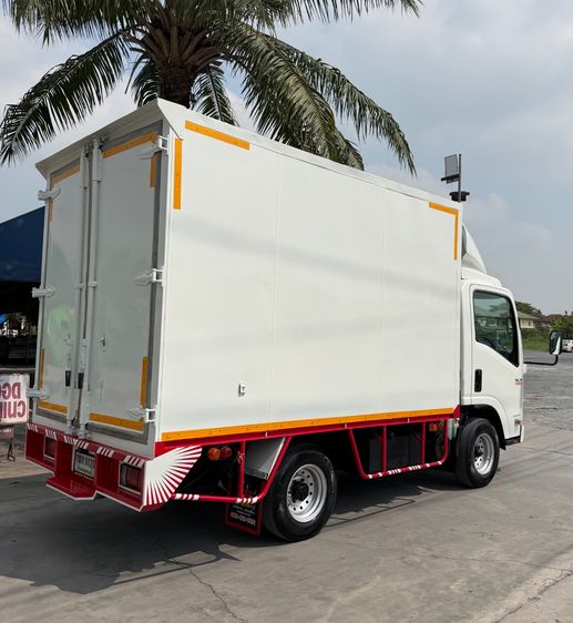 รถ ISUZU NLR 130 แรง ปี 2559  รถห้างแท้  ตู้แห้ง ยาว 3.30 ม กว้าง 1.90 ม. รูปที่ 4