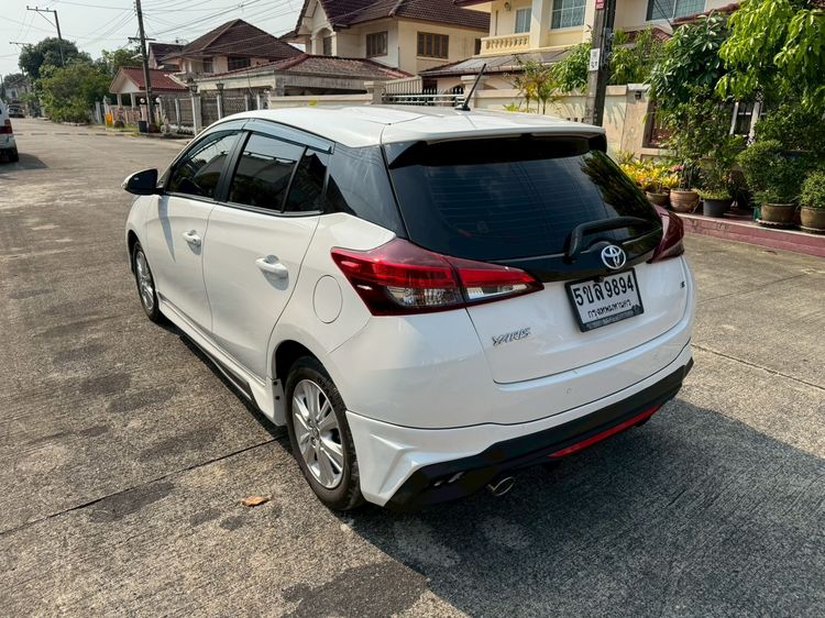 Toyota Yaris 2019 1.2 E Sedan เบนซิน ไม่ติดแก๊ส เกียร์อัตโนมัติ ขาว รูปที่ 4