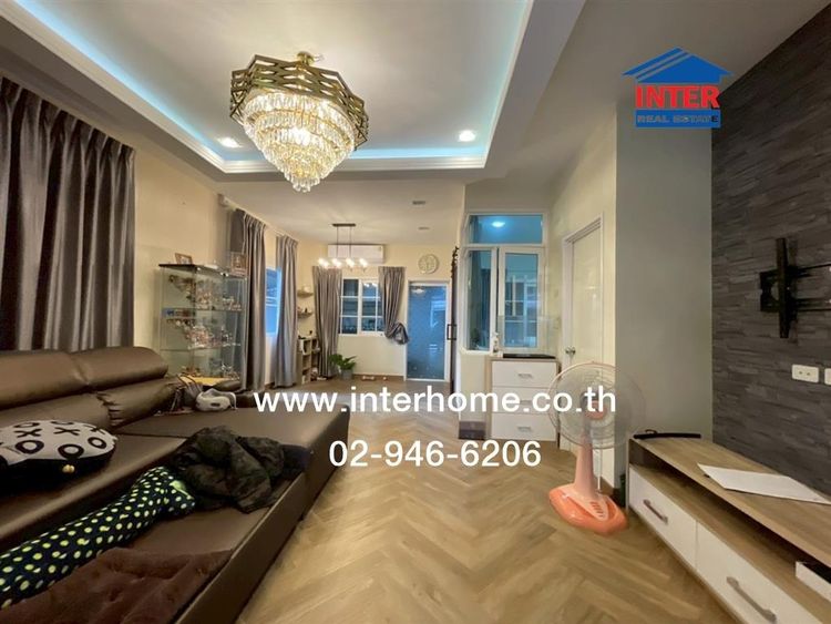 ทาวน์โฮม 2 ชั้น 33.2 ตร.ว. หมู่บ้านโกลเด้น ทาวน์ ลาดพร้าว-เกษตรนวมินทร์ ซอยนวมินทร์42 แยก27 ถนนนวมินทร์ ถนนรามอินทรา เขตบึงกุ่ม กรุงเทพ รูปที่ 2