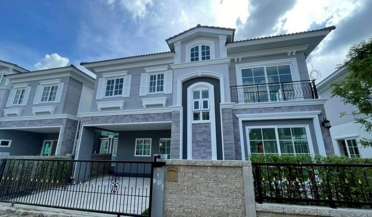 ขายหรือให้เช่าบ้านเดี่ยว 2 ชั้น โครงการโกลเด้น นีโอ สุขุมวิท-ลาซาล ใกล้รถไฟฟ้าBTS สำโรง