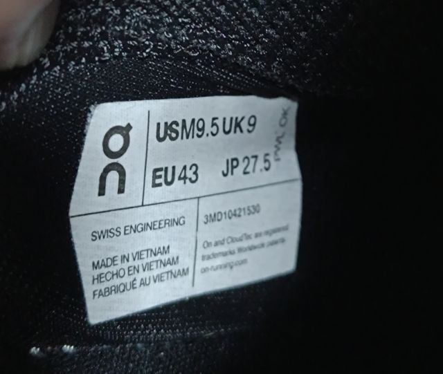 ขาย On Cloud tilt Black ivery ดำ-ขาว size 43-275cm ของใหม่  สั่งมาแล้วใหญ่ไป หน่อย รูปที่ 14