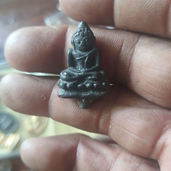 สหายพระเครื่อง