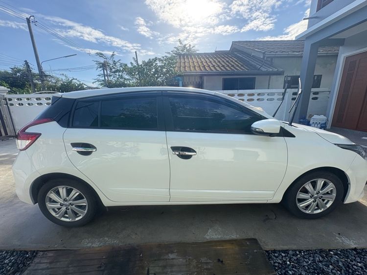 Toyota Yaris 2014 1.2 G เบนซิน ไม่ติดแก๊ส เกียร์อัตโนมัติ ขาว รูปที่ 3