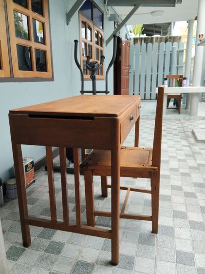โต๊ะพร้อมเก้าอี้ไม้สัก รูปที่ 4