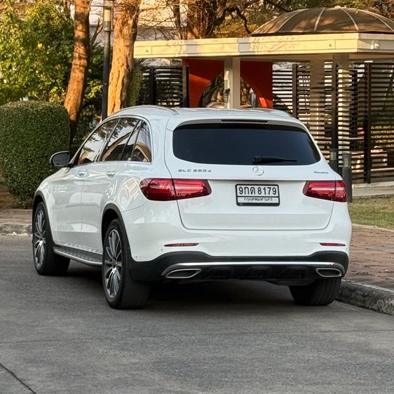 Mercedes-Benz GLC-Class 2017 GLC250 Utility-car ดีเซล ไม่ติดแก๊ส เกียร์อัตโนมัติ ขาว รูปที่ 2