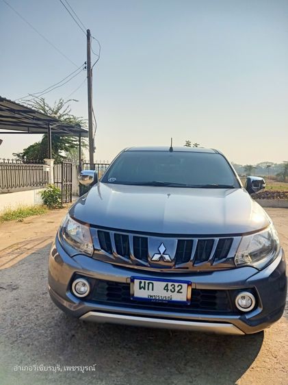 Mitsubishi Triton 2017 2.5 GLS Pickup ดีเซล เกียร์ธรรมดา เทา รูปที่ 2