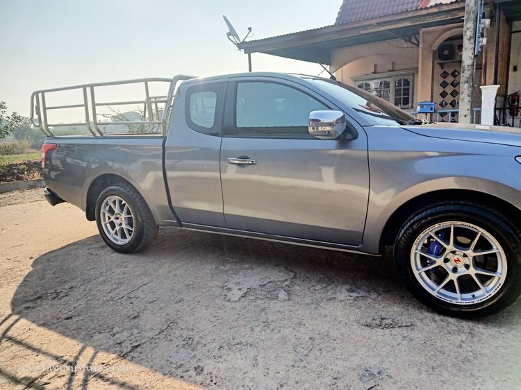 Mitsubishi Triton 2017 2.5 GLS Pickup ดีเซล เกียร์ธรรมดา เทา รูปที่ 3