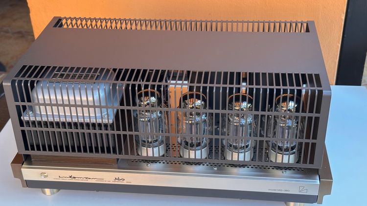 ขาย  เพาเวอร์แอมป์หลอดKT88 LUXMAN MQ-360