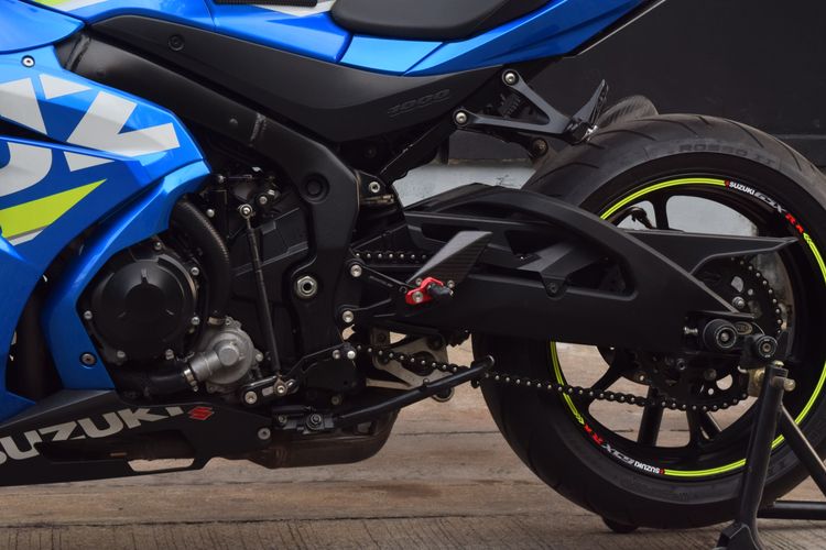 Gsxr1000 L7 เงินสด รูปที่ 11