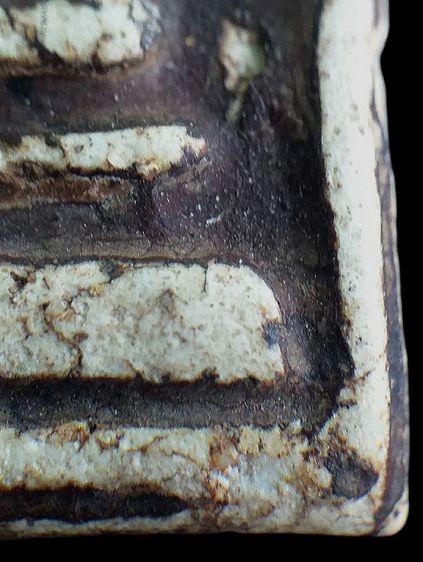 พิมพ์อกวี,ลงรักปิดทอง. รูปที่ 15