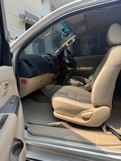 Toyota Hilux Vigo 2013 2.5 Prerunner E Pickup ดีเซล ไม่ติดแก๊ส เกียร์ธรรมดา บรอนซ์ทอง รูปที่ 4