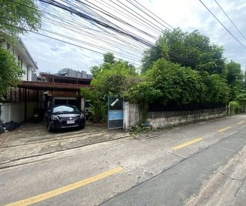 ขายที่ดินพร้อมบ้านเก่า ใจกลางสุขุมวิท 65 - เอกมัย 1 ไร่ รูปที่ 2