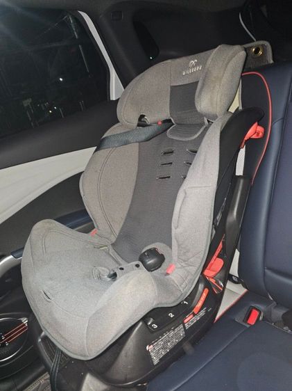 คาร์ซีท Ailebebe รุ่น swing moon (นัดรับ)