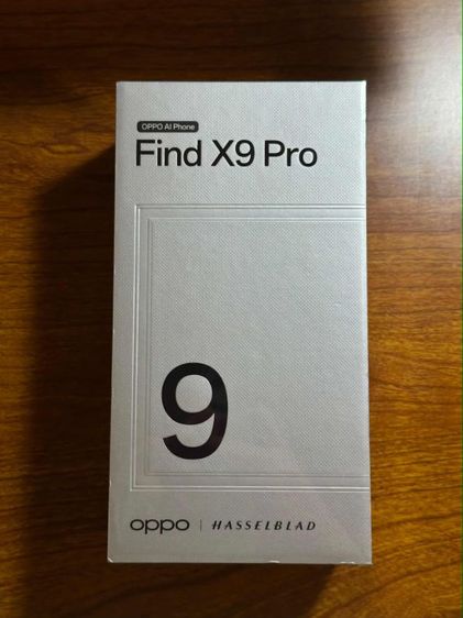 OPPO Find X9 Pro 
สีไทเทเนียมชาโคล