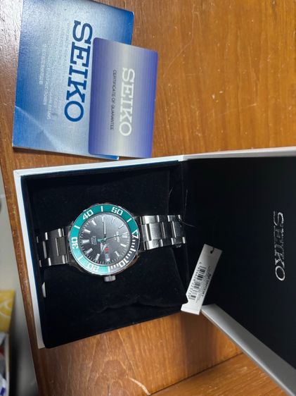 เขียว seiko 5 automatic srpc53k1 ภาพตัวเรือนสวย ไม่มีรอย มีกล่อง ใบรับประกันครบ