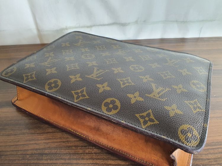 กระเป๋าคลัตช์ (Clutc  Bag)  หนังแท้ แบรนด์แท้ หลุยส์ วิตตอง รูปที่ 5