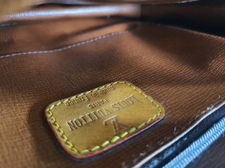 กระเป๋าคลัตช์ (Clutc  Bag)  หนังแท้ แบรนด์แท้ หลุยส์ วิตตอง รูปที่ 8