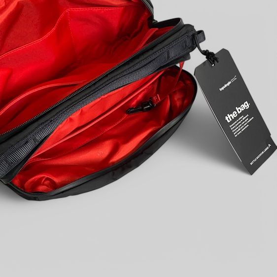 กระเป๋า Topologie Bottle Sacoche Large Black รูปที่ 7