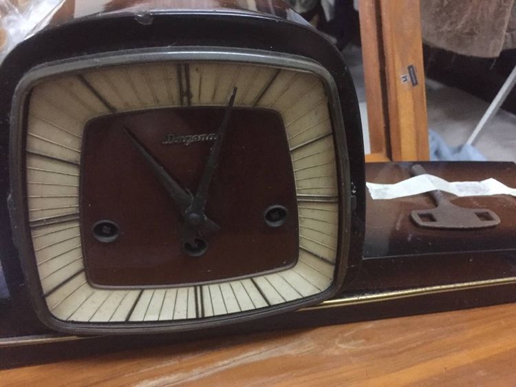 นาฬิกาหัวเตียง รูปที่ 2