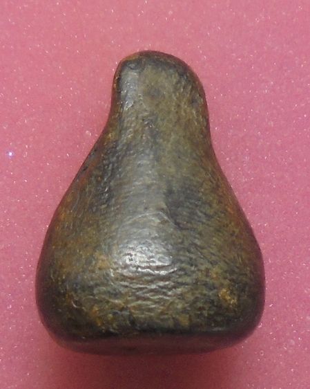 พระปิดตา เนื้อผงคลุกรัก ไม่ทราบที่ รูปที่ 2