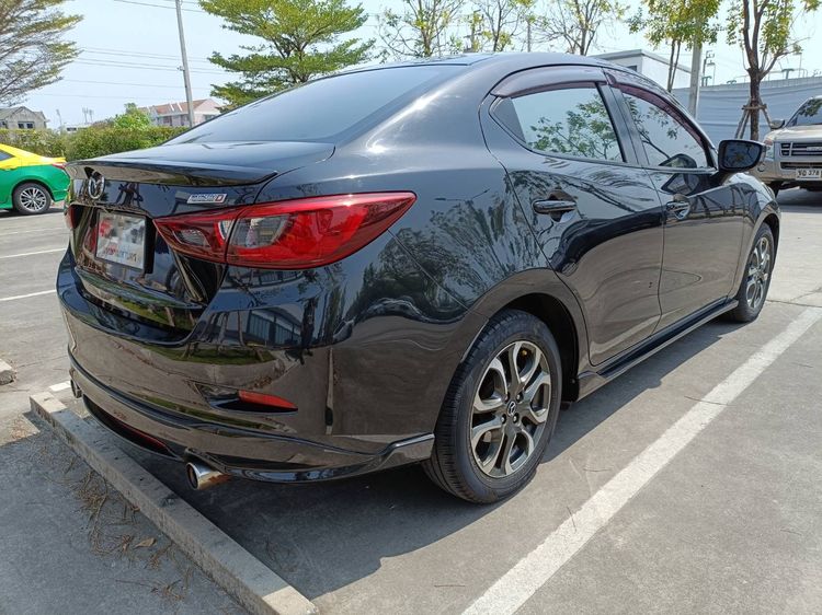 Mazda Mazda 2 2015 1.5 Skyactiv-D Sedan ดีเซล ไม่ติดแก๊ส เกียร์อัตโนมัติ ดำ รูปที่ 4