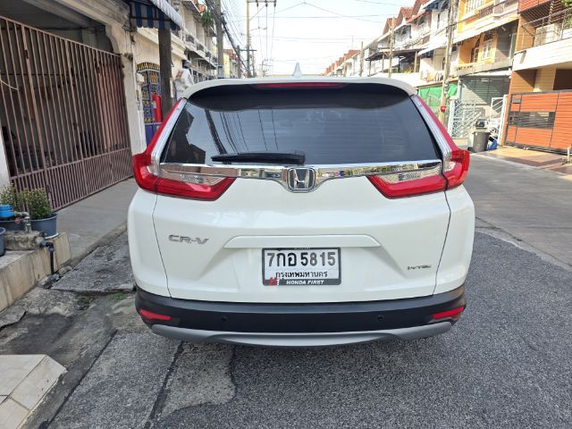 รถ Honda CR-V 2.4 E 2WD สี ขาว