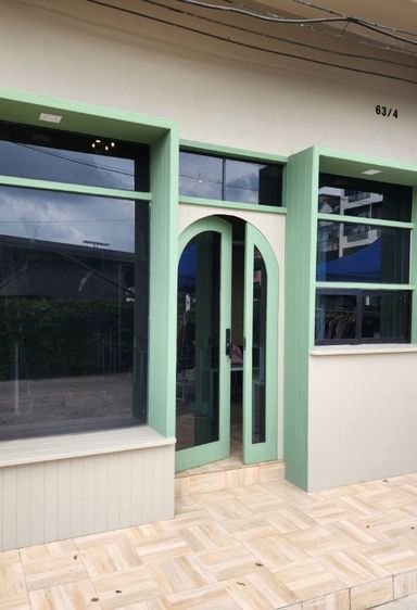 ขายอาคารพาณิชย์ รีโนเวทใหม่ ใกล้ที่ว่าการอำเภอลำลูกกา ลำลูกกาคลอง 7 สนใจติดต่อเบอร์ 081-932-0107