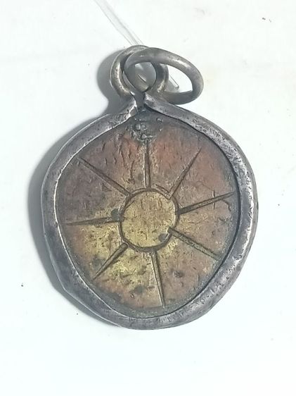 พระงบนํ้าอ้อยเนื้อทองผสม เลียมเงินโบราณเก่ามาดูครับ ไม่ทราบวัด รูปที่ 2