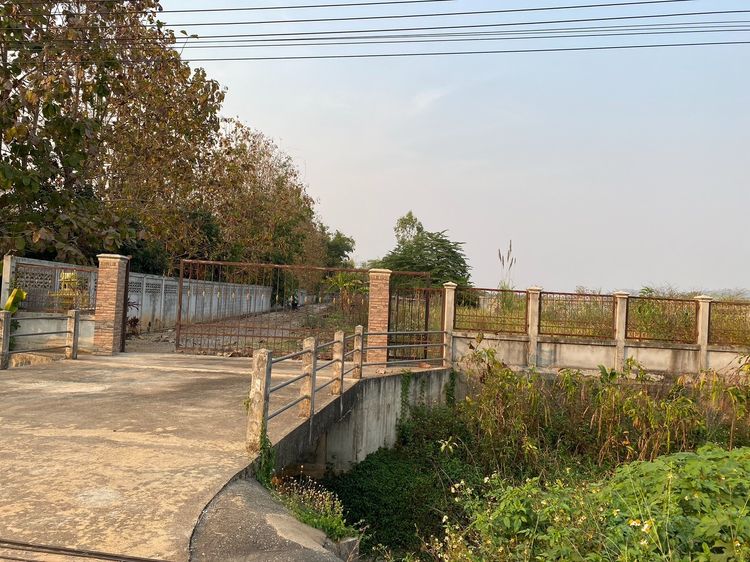 ที่ดินพร้อมสิ่งปลูกสร้าง รูปที่ 3