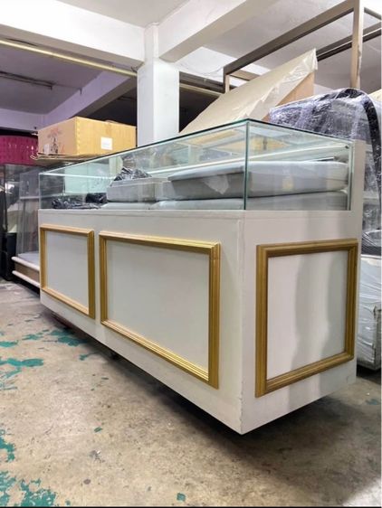 ตู้โชว์กระจก