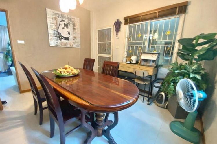 อื่นๆ ตกแต่งครบ 2010 ขายบ้านเดี่ยว2ชั้นศรีราชาหนองค้อ3ห้องนอน3ห้องนำ้2ที่จอดรถ รูปที่ 3