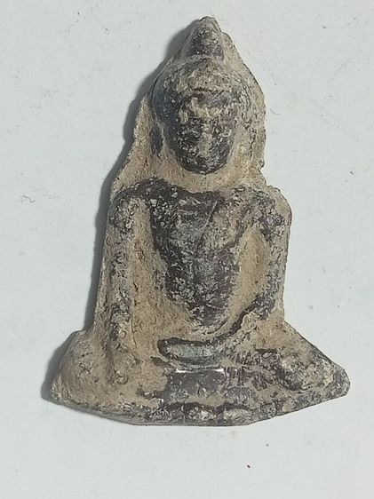 พระ ร่วงนั่งสนิมแดง ลพบุรี