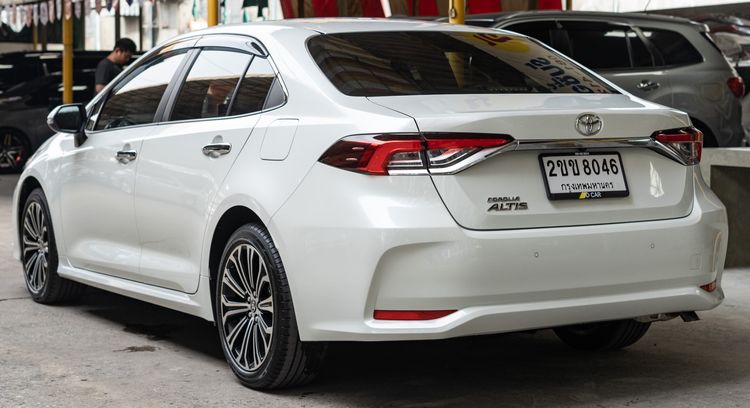 Toyota Altis 2021 1.8 Esport Sedan เบนซิน ไม่ติดแก๊ส เกียร์อัตโนมัติ ขาว รูปที่ 3
