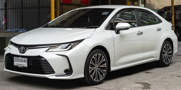 Toyota Altis 2021 1.8 Esport Sedan เบนซิน ไม่ติดแก๊ส เกียร์อัตโนมัติ ขาว รูปที่ 2