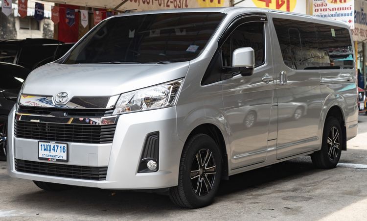 Toyota Hiace 2024 2.8 GL Van ดีเซล ไม่ติดแก๊ส เกียร์อัตโนมัติ เทา รูปที่ 2