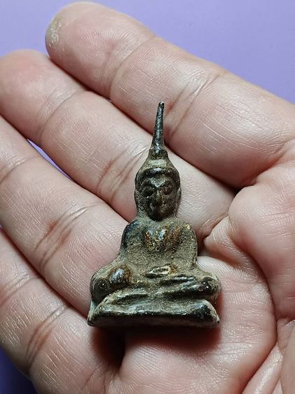 พระท่ากระดาน ขุดพบได้ที่กรุวัดเทวสังฆราม จ.กาญจนบุรี สภาพสวยมาก ผิวเดิมจากกรุ ไม่ผ่านการเช็ดล้าง เกศยาวสวยสมบูรณ์มาก ไม่หักไม่ซ่อม น่าใช้มาก รูปที่ 9