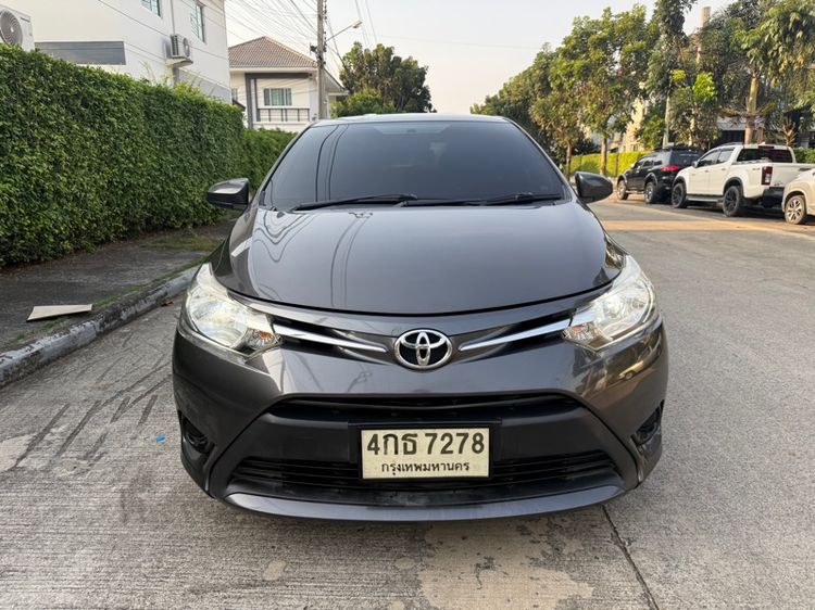 รถ Toyota Vios 1.5 J สี เทา