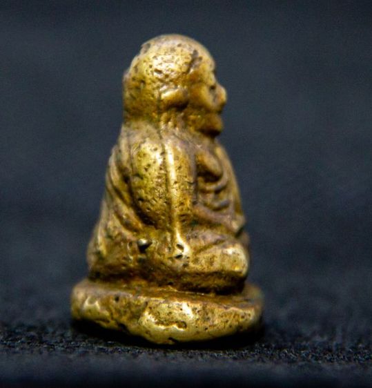 หลวงพ่อเงินพิมพ์ขี้ตา รูปที่ 4